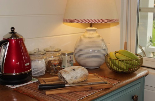 Woolstone Cabina | Tranquil setting at the foot of White Horse Hill, The Downs & The Ridgeway Path