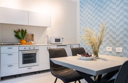 Nahariya Apartamento | Tranquil Stay Near the Beach