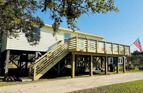 Hatteras Island Casa | Tranquil Tides Retreat in Frisco, Outer Banks, North Carolina!