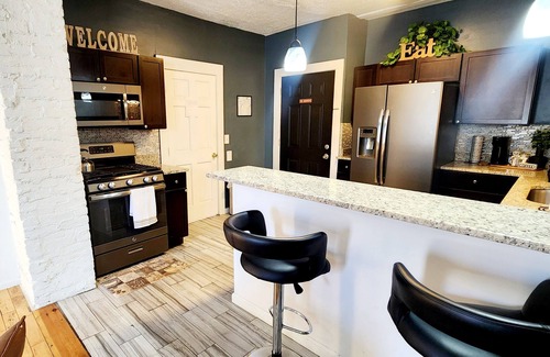 Tremont Apartamento | Tranquil Tremont-1 bdrm apartment MINUTES from downtown Cle