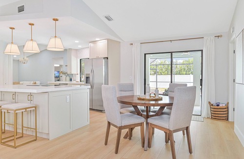 Palm River Estates Casa | Tranquil Vacation Home, Hot Tub and Pool - 4 miles to Naples Beach!