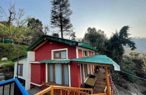 Kaul Apartamento | Tranquil View Cottage - Private Room with Balcony