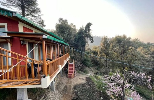 Kaul Apartamento | Tranquil View Cottage - Private Room with Balcony