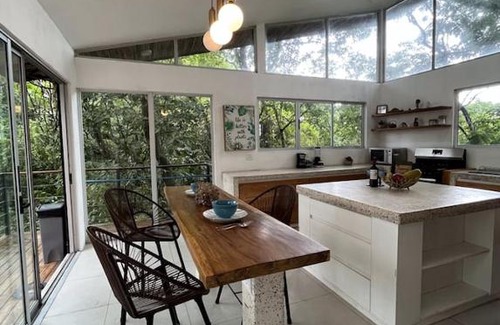 Santa Teresa Villa | Tranquil villa with pool nestled in the jungle