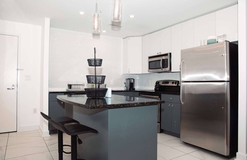National Harbor Condominio | Tranquil Waterfront Living - 2 Bed, 2 Bath Beauty Near the City!