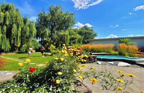Central Okanagan Casa | Tranquil Waterfront Retreatw/ Hot Tub, Pool, Pet-Friendly Haven