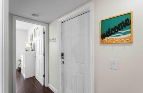 Port Charlotte Apartamento | Tranquil Waterfront Retreat w Scenic Views-Heated Pool