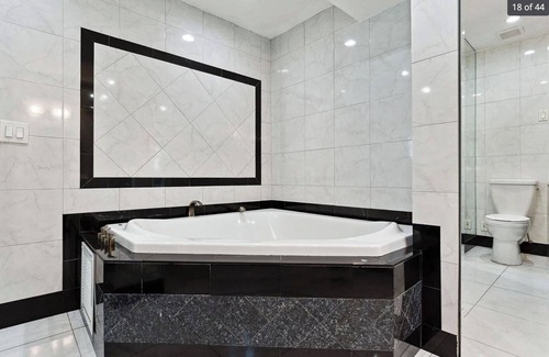 Melaleuca Gardens Casa | Tranquil Waters Charming 3-bedroom house Heated Pool serene Dania Beach