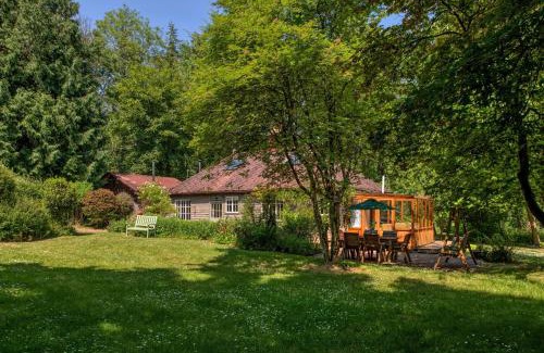 Wraxall Casa | Tranquil Woodland Cottage, 10-Min Drive to Clifton