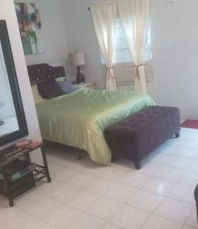Runaway Bay Casa | Tranquila Oasis