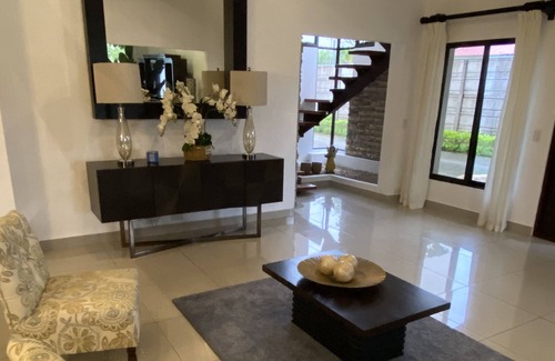 Damas Casa | Tranquilidad a 10 kilometros del Parque Manuel Antonio