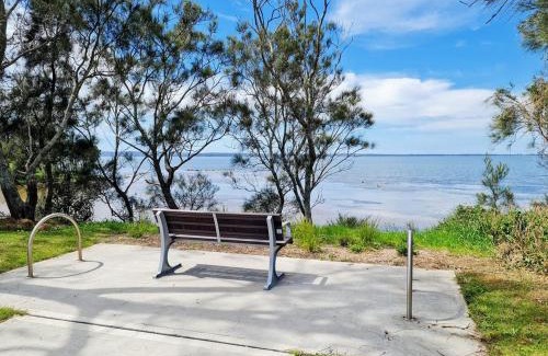 Karraganbah Casa | Tranquility by the Lake