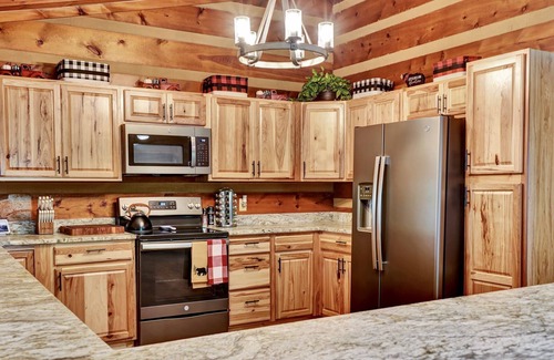 Cleveland Cabina | Tranquility close to the Ocoee with a private country setting
