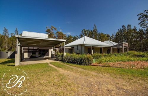 Bungwahl Casa | Tranquility in the bush close to lakes and beaches