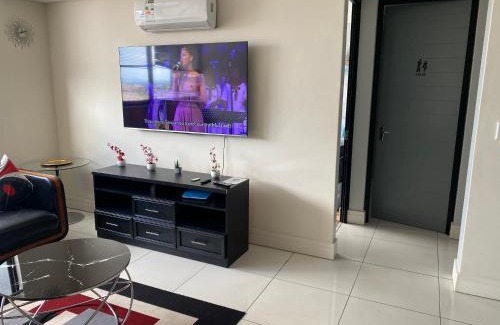 Windhoek Central Apartamento | Tranquility Luxury Suite, 77 on Independence Ave