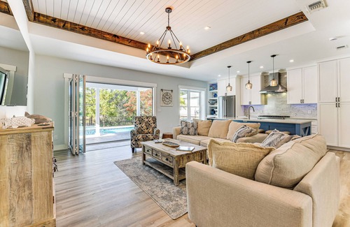 Gulfview Heights Casa | Tranquility & Nearby Beach Access: Private Oasis