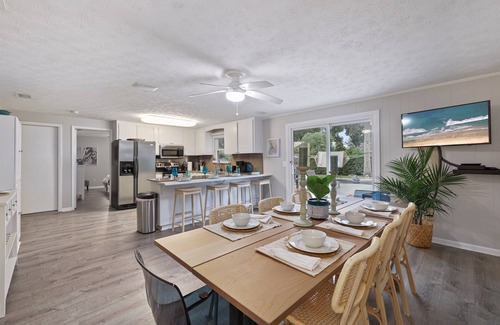 Isle of Palms Casa | Tranquility by Mayo w/ Heated Pool Mins to Beach