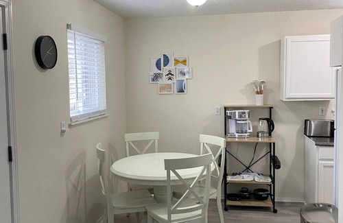 Pontiac Casa | ✨ Transient Traveler Housing - Private Home ✨