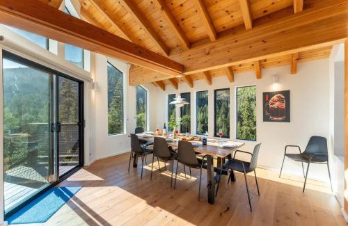 Olympic Valley Casa | Trapper by AvantStay A Interior Design w Sauna