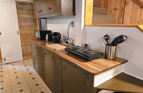 Kenny Lake Casa | Trapper Cabin: Two-bedroom Dog Friendly