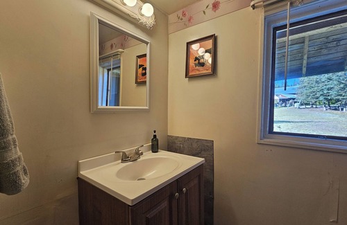 Kenny Lake Casa | Trapper Cabin: Two-bedroom Dog Friendly