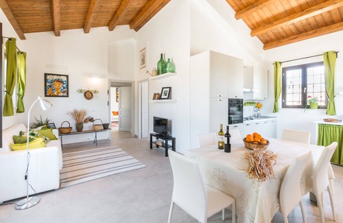 Avola Otro | TRAPPETO DEL LAGO CON VISTAS AL MAR, PISCINA Y WI-FI -