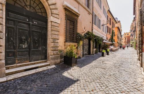 Trastevere Apartamento | Trastevere Piazza Trilussa Royal Orchid apartment
