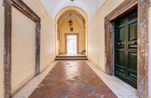 Trastevere Apartamento | Trastevere Piazza Trilussa Royal Orchid apartment