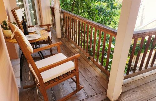 Tegna Apartamento | Traum Ferienwohnung am Strand im Tessin - nur 3km von Ascona oder Locarno entfernt