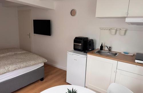 Aldingen Apartamento | Traumhaft moderne Einzelzimmer mit Gemeinschaftsbad -WC in 78554 Aldingen
