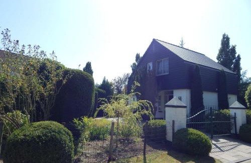 Bruinisse Casa | Traumhaftes-freistehendes-Ferienhaus-an-der-See-Strand-Yachthafen-W-Lan