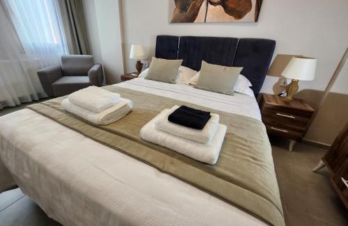 Kusadasi City Centre Casa | Traumhaus mitten in der City 60 Meter zum Meer