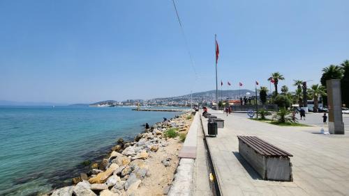 Kusadasi City Centre Casa | Traumhaus mitten in der City 60 Meter zum Meer