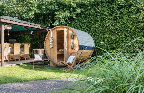 Bergedorf Casa | Traumhaus Whirlpool Sauna Grill