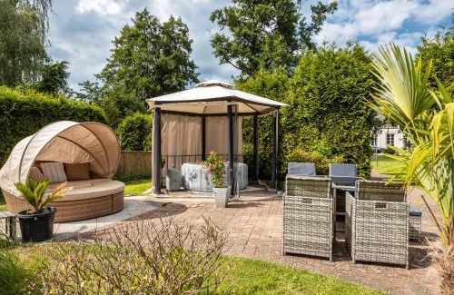 Bergedorf Casa | Traumhaus Whirlpool Sauna Grill