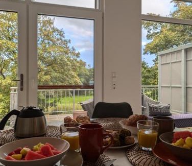 Schortens Apartamento | Traumkrone Ferienwohnungen - Himmelblau