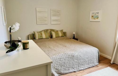 Gehlsdorf Apartamento | Traumwohnung mit Stadthafen-Panorama! Zwei Schlafzimmer, Parkplatz