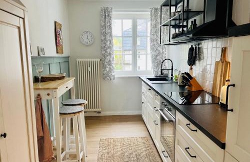Gehlsdorf Apartamento | Traumwohnung mit Stadthafen-Panorama! Zwei Schlafzimmer, Parkplatz