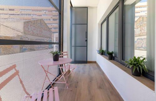 Safranar Apartamento | Travel Habitat Patraix Suite con Terracita