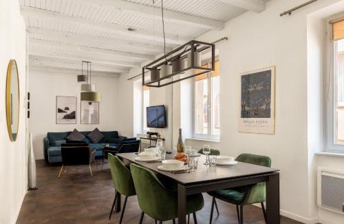 Old Town Apartamento | Travel Homes - The Rokst: Rare, Central and Modern