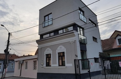 Tirgu Mures Apartamento | Travel Homzzz Central Apartment