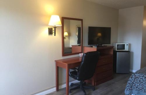East Mesa Hotel | Travel Inn - Mesa