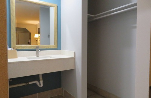 Beaumont Hotel | Travel Inn Motel