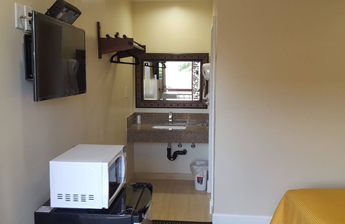 Los Angeles Hotel | Travel Inn Motel