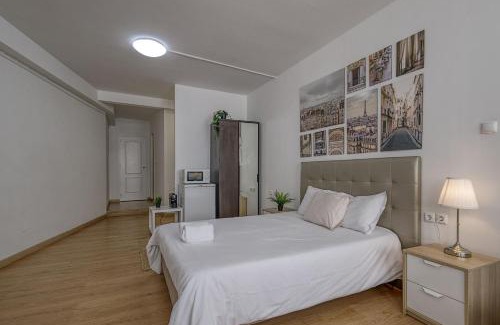 Centro / Baixa Apartamento | Travel & Live Aliados Apartment