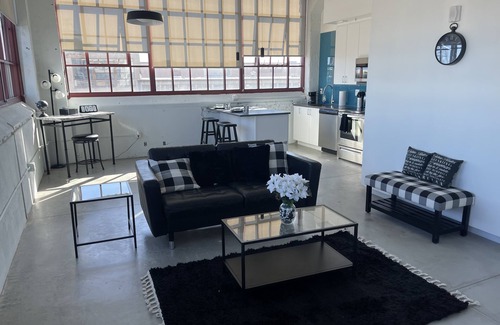 Midtown Condominio | Travel nurse dream