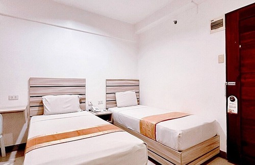 Cebu Hotel | Travelbee Fuente Inn