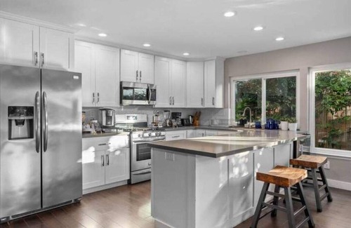 Mira Mesa Casa | Traveler's Dream SD Pool Home Game Room