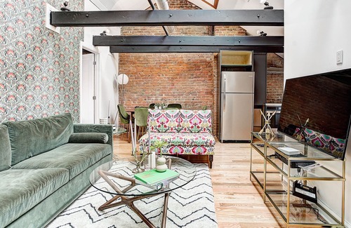 Latin Quarter Apartamento | Traveler's Gem Downtown 3BR-2BA| Walk Everywhere |