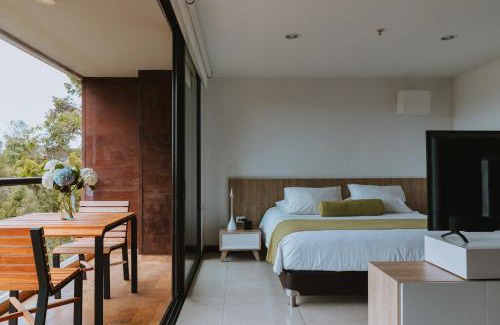 Rionegro Hotel | Travelers Rio Verde Living Suites